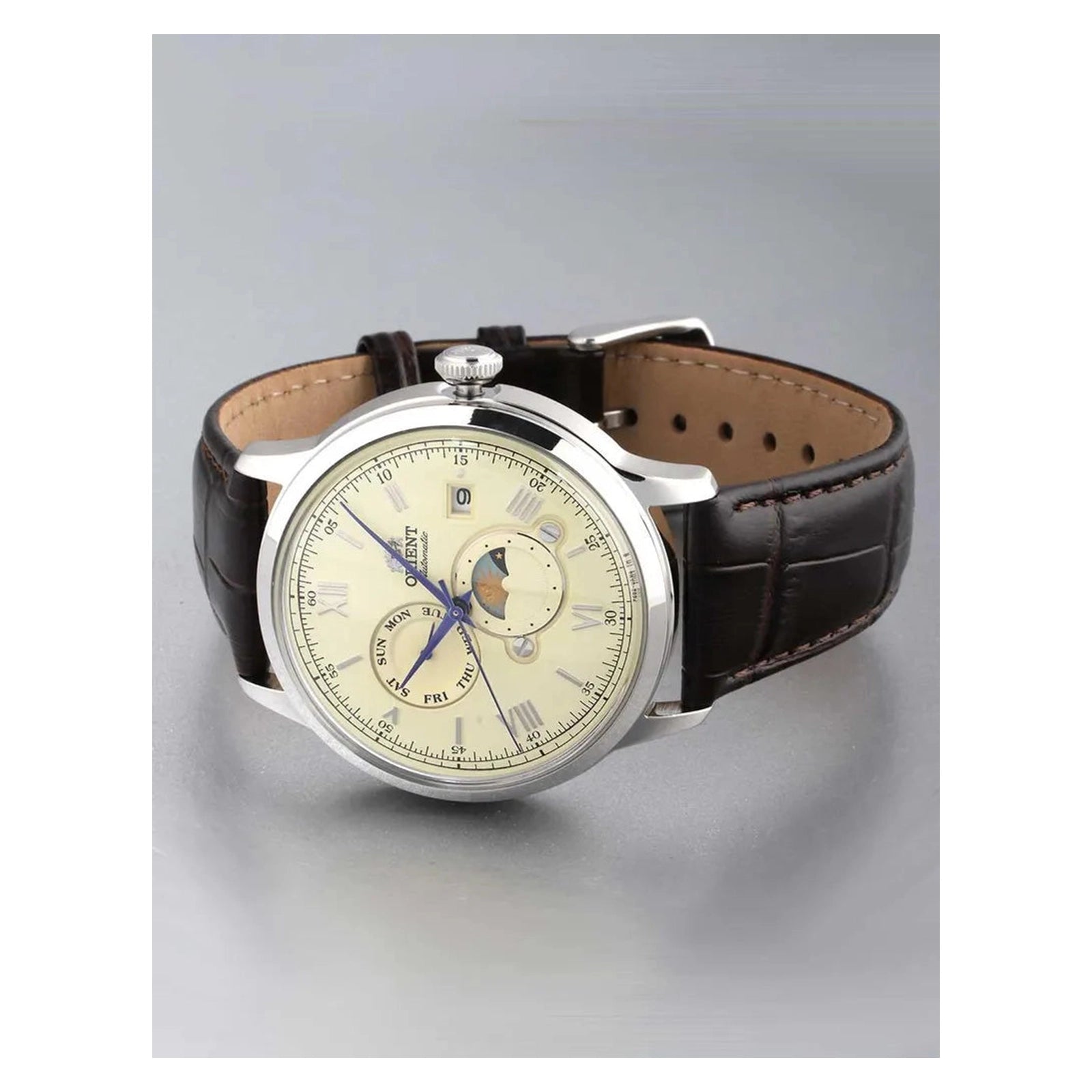 Orient Sun and Moon Automatic RA-AK0803Y30B Herrenuhr - Orient Sun and Moon Automatic RA-AK0803Y30B Herrenuhr - View 4